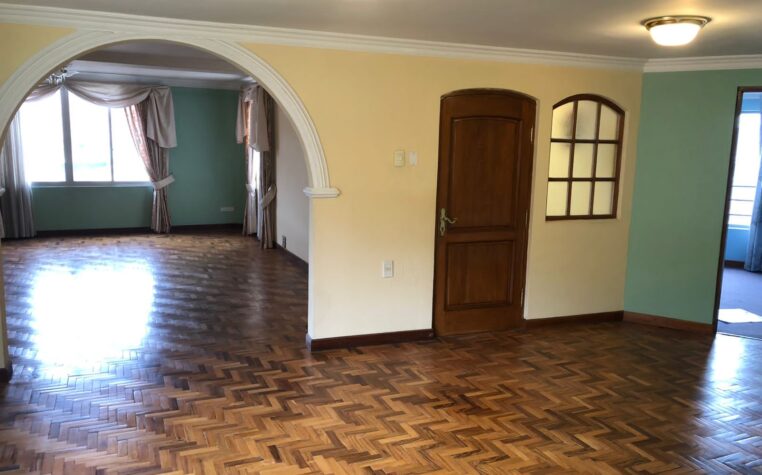 img_Entrada-con-arco-762x475.jpg
